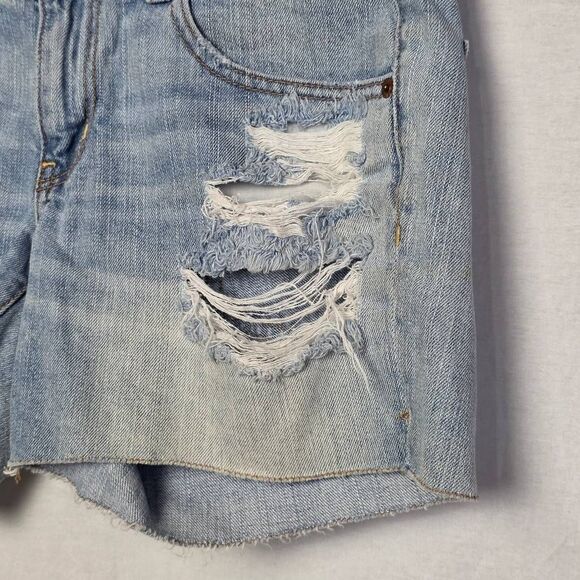 American Eagle Distressed Jean Shorts Sz 6 Light Wash - Picture 7 of 8